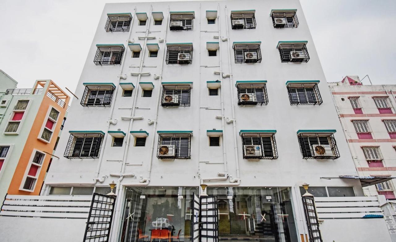 Flagship Hotel Eden Calcutta Buitenkant foto