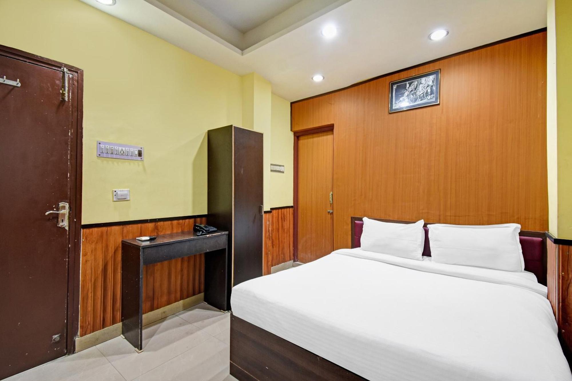 Flagship Hotel Eden Calcutta Buitenkant foto